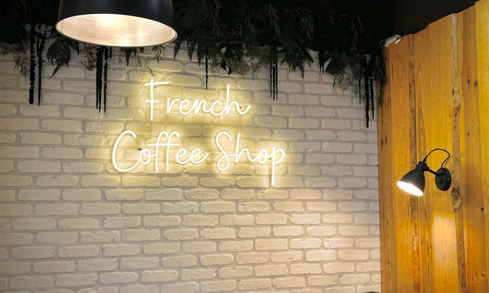 La salle du French Coffee Shop Gambetta